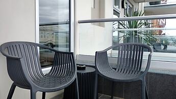 Semaphore Splash Apartments