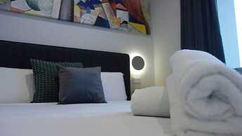 Semaphore Splash Apartments