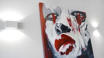 Semaphore Splash Apartments