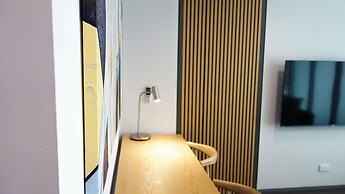 Semaphore Splash Apartments