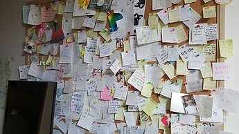 Happy Tree Guesthouse - Hostel