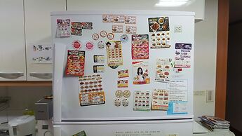 Happy Tree Guesthouse - Hostel