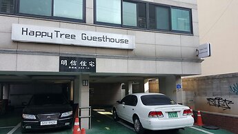 Happy Tree Guesthouse - Hostel