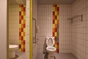 Taipei Travelers International Hostel