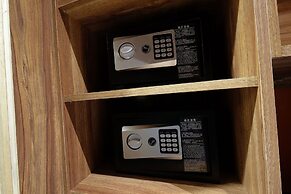 Taipei Travelers International Hostel