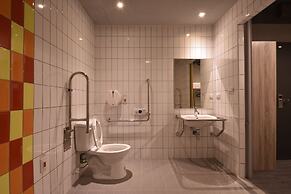 Taipei Travelers International Hostel