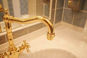 Miramonti Majestic Grand Hotel