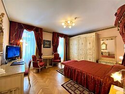 Miramonti Majestic Grand Hotel