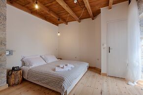 Aegila Boutique Hotel