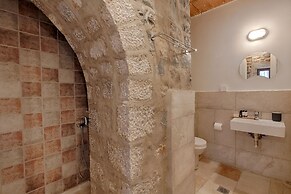 Aegila Boutique Hotel