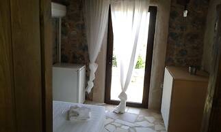 Aegila Boutique Hotel