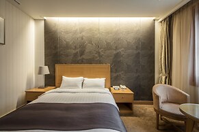 Shangria Beach Tourist Hotel