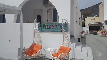 Pleasure Beachside Studios