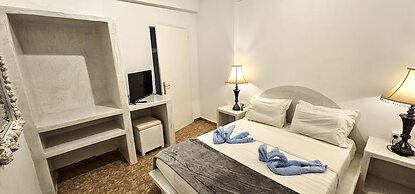 Pleasure Beachside Studios