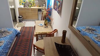 Pleasure Beachside Studios