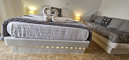 Pleasure Beachside Studios