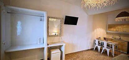 Pleasure Beachside Studios