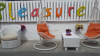 Pleasure Beachside Studios