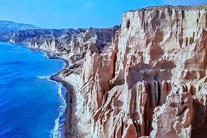 Pleasure Beachside Studios