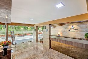 Ashok Deluxe Apartments