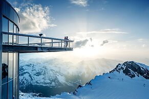 AvenidA Panorama Suites Kaprun