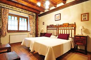 Apartamentos Llugarón