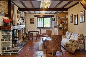 Apartamentos Llugarón