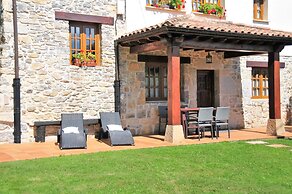 Apartamentos Llugarón
