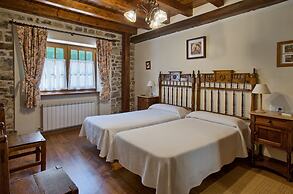 Apartamentos Llugarón