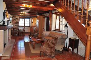 Apartamentos Llugarón