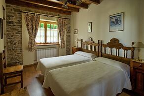 Apartamentos Llugarón