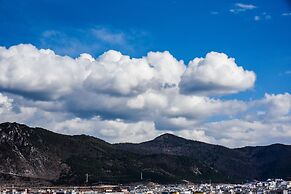 Hilton Garden Inn Shangri-La