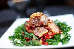 Hilton Garden Inn Shangri-La