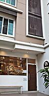 Habitat Hotel