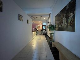 OYO 75486 Anna Residence Jomtien