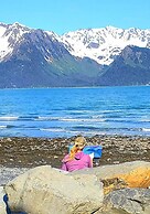 Resurrection Lodge on the Bay