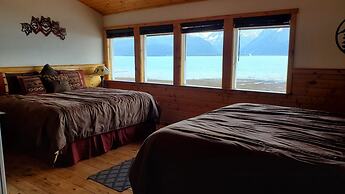 Resurrection Lodge on the Bay