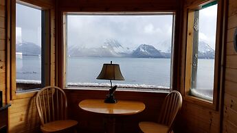 Resurrection Lodge on the Bay