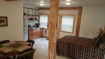 Resurrection Lodge on the Bay