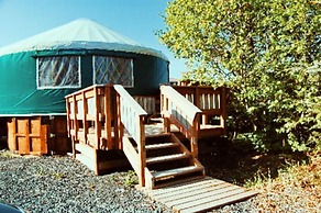 Resurrection Lodge on the Bay