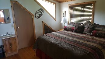 Resurrection Lodge on the Bay