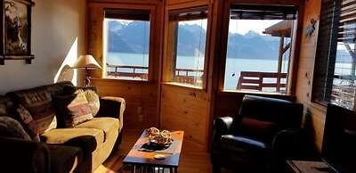 Resurrection Lodge on the Bay