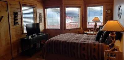 Resurrection Lodge on the Bay