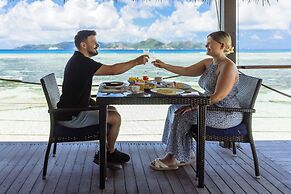 Le Nautique - Luxury Waterfront Hotel