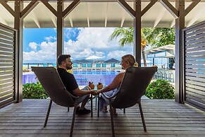 Le Nautique - Luxury Waterfront Hotel