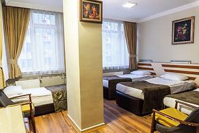 Tac Hotel