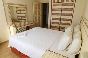 Cicek Apart Hotel