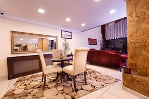 Otel Tahir Aga Konagi