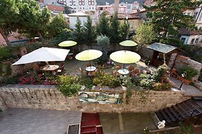 Otel Tahir Aga Konagi