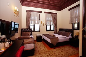 Otel Tahir Aga Konagi